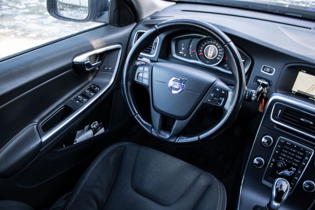 Volvo V60 D2 2.0L 88kW AT 6-st. - 7