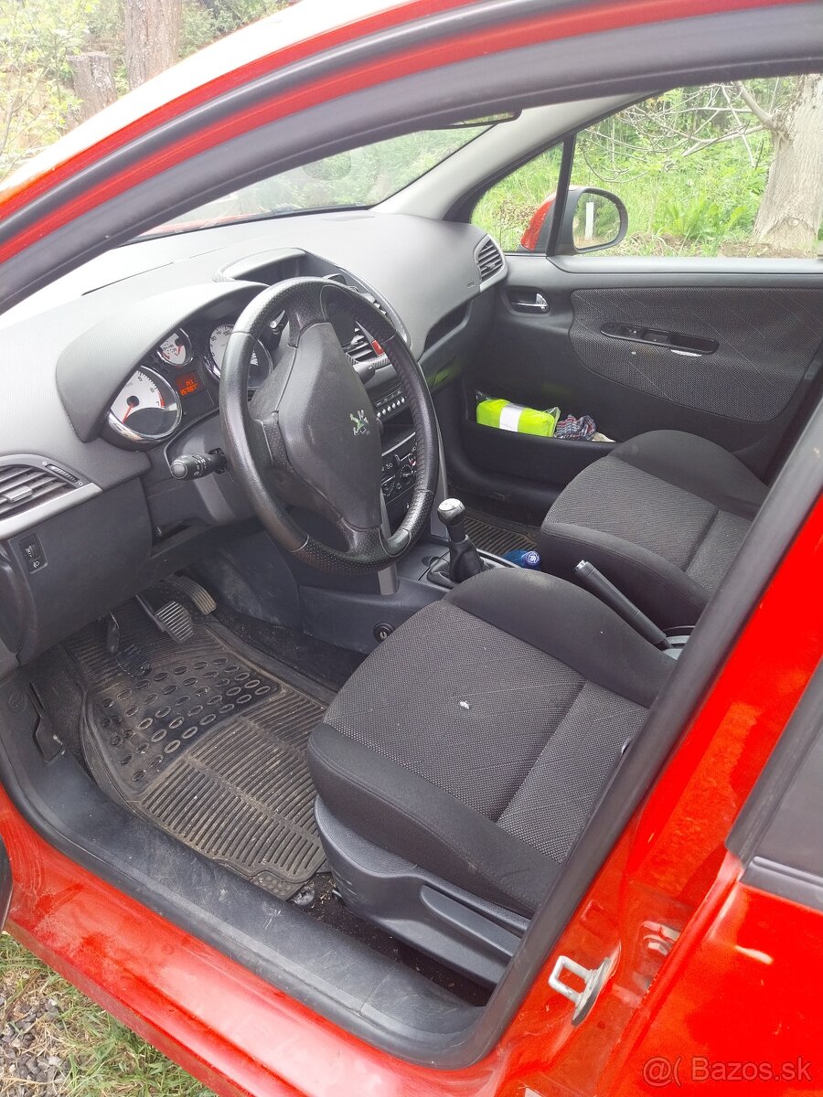Prodám Peugeot 207 1.6, benzín+LPG,r.v.2009 - 7