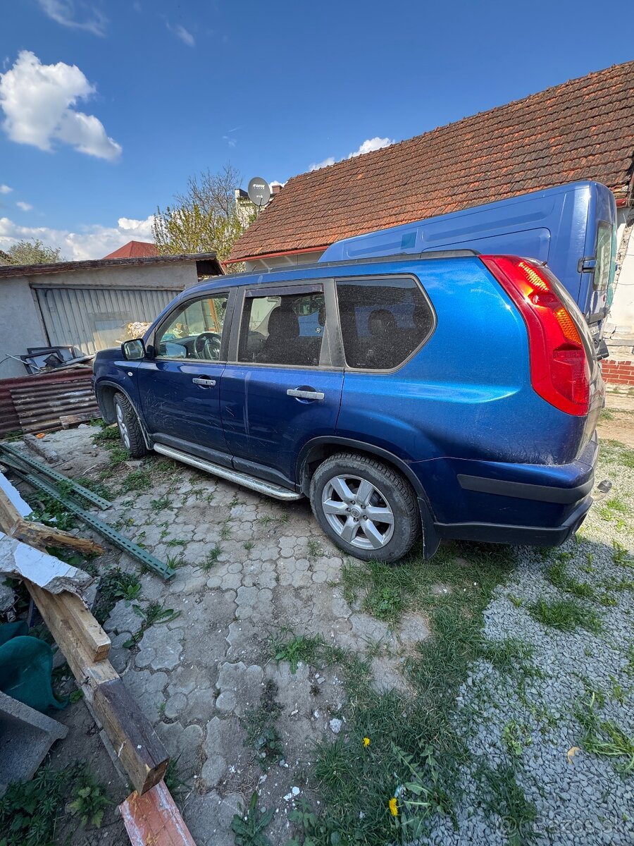 Nissan xtrail 2.0d - 7
