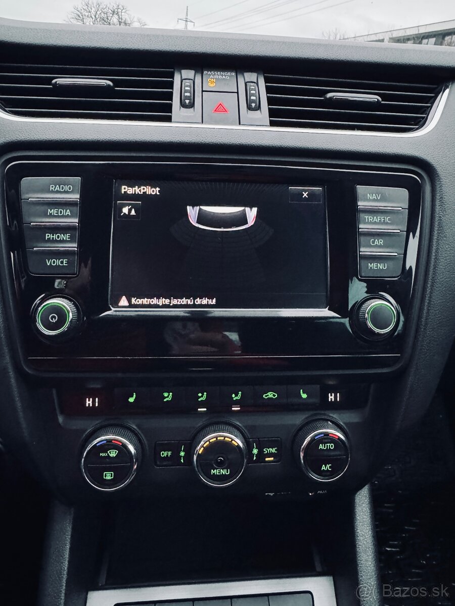 ✅ Škoda Octavia JOY 2,0TDI DSG - 7