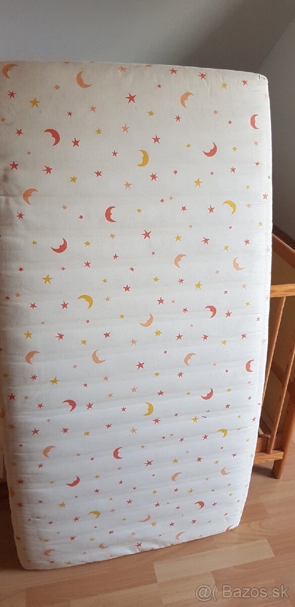 Predám drevenú detskú postieľku 70 x140 - 7