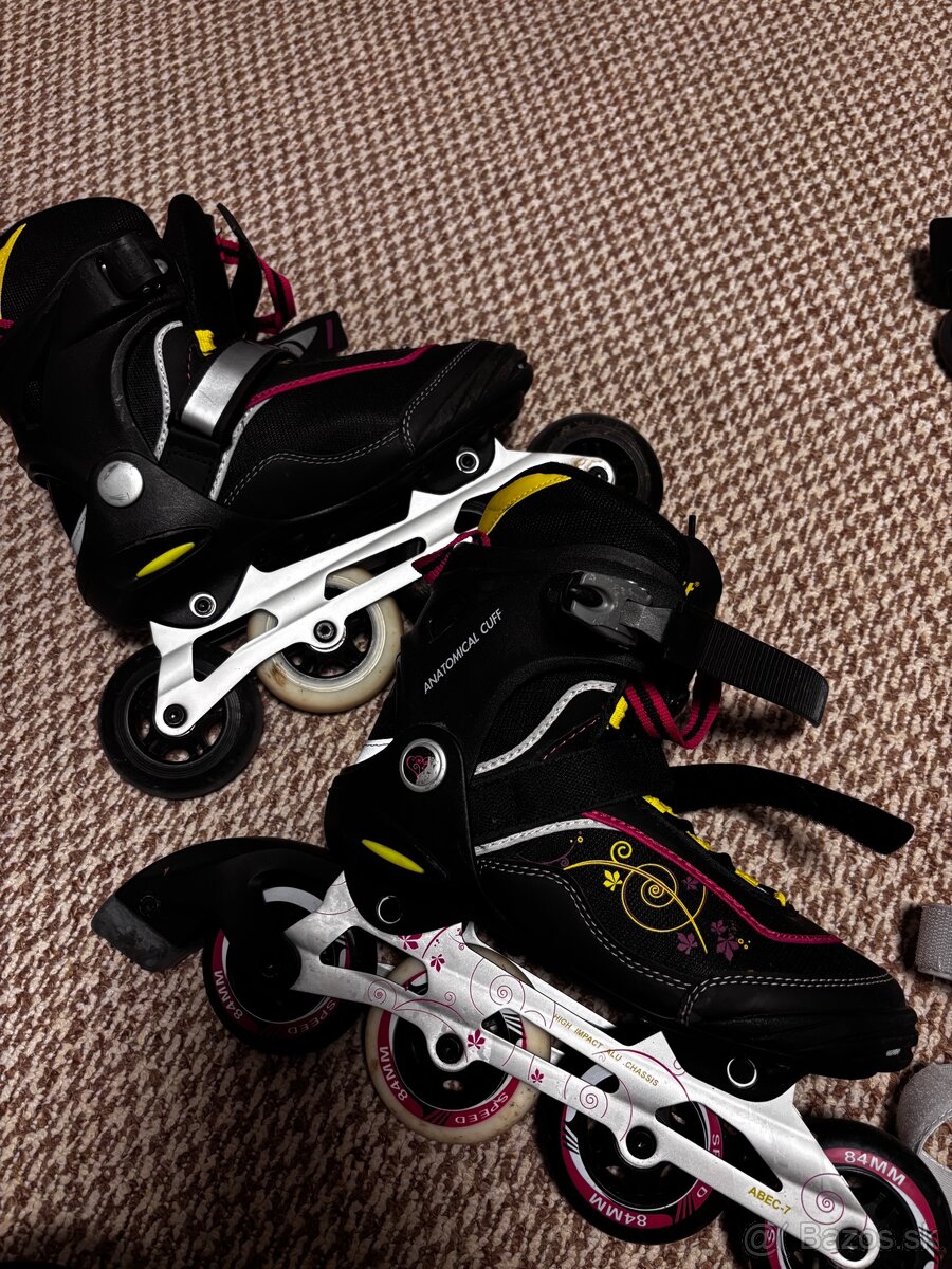 2 Páry korčúl na predaj + chrániče - 7