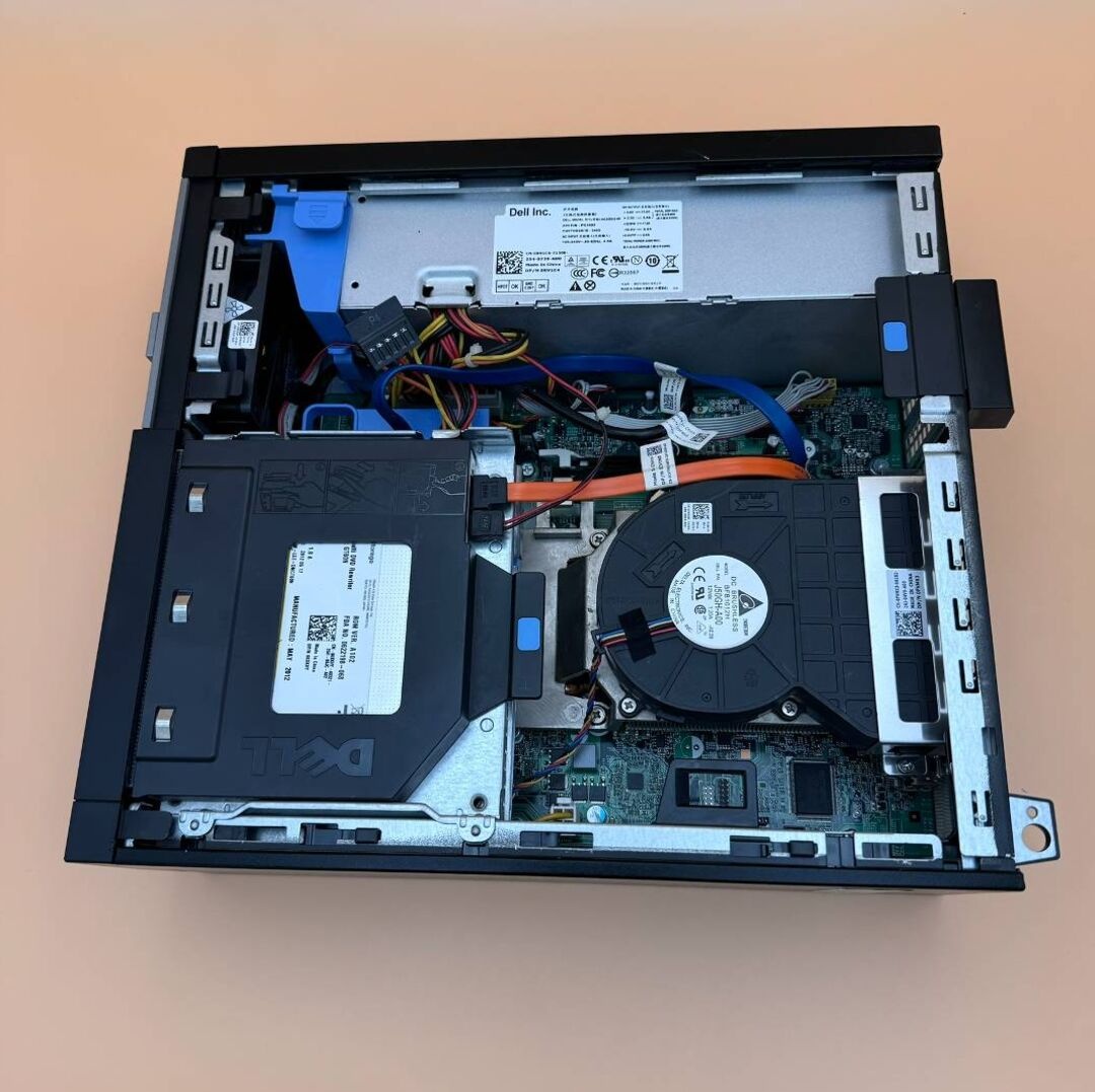 Počítač DELL.Intel i3-2120 2x3,30GHz.4gb ram.250gb HDD - 7