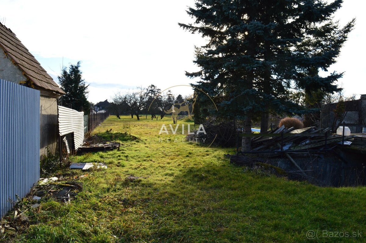 TOP NA PREDAJ: 2 stavebné pozemky 728m2 a 1761m2 (celkom 248 - 7