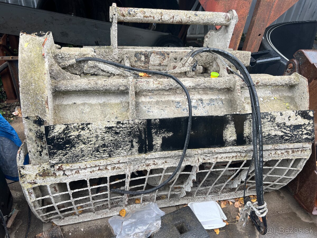 Predam manitou aj s vybavou - 7