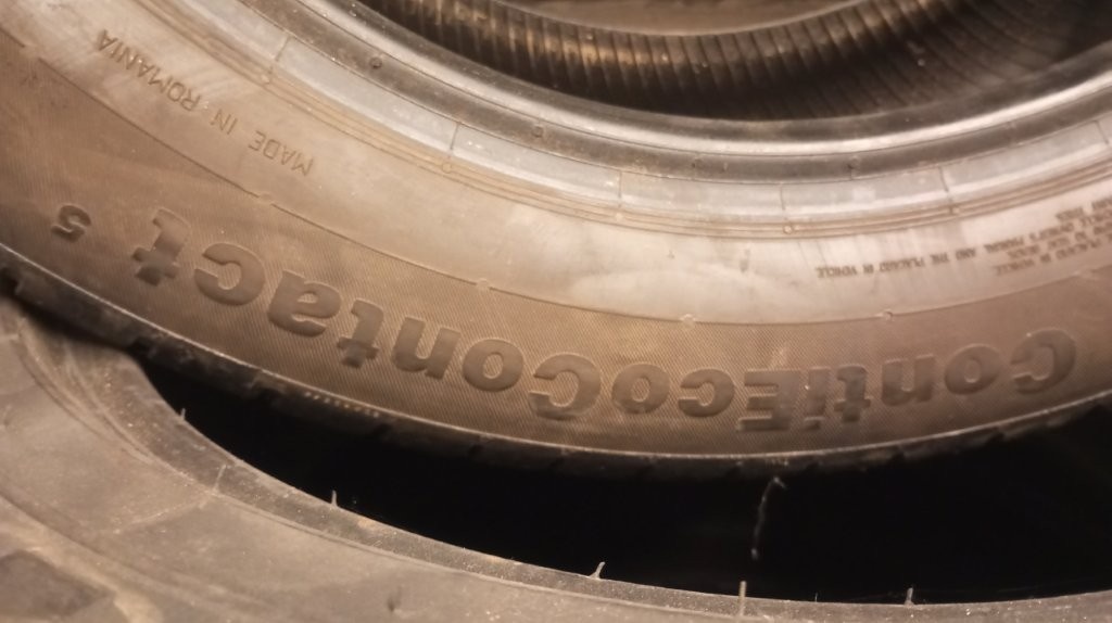 Predam letne pneu 4ks Continental 215_55_R17 - 7