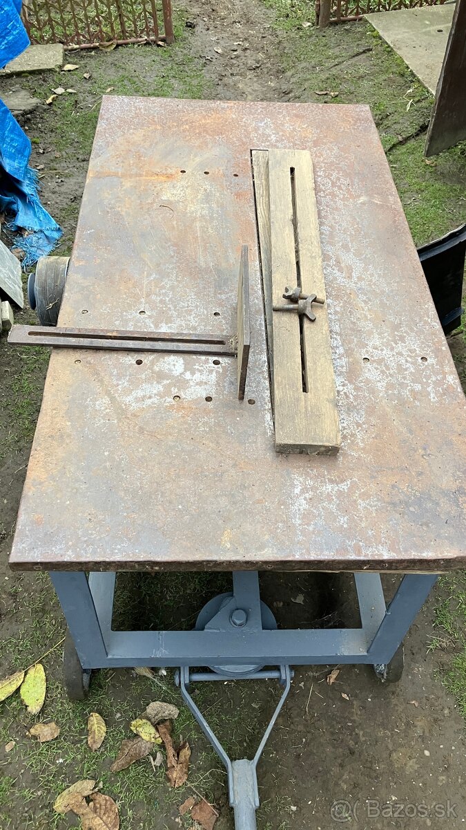 Masívny domáci cirkulár (cinkulár) s príslušenstvom - 7