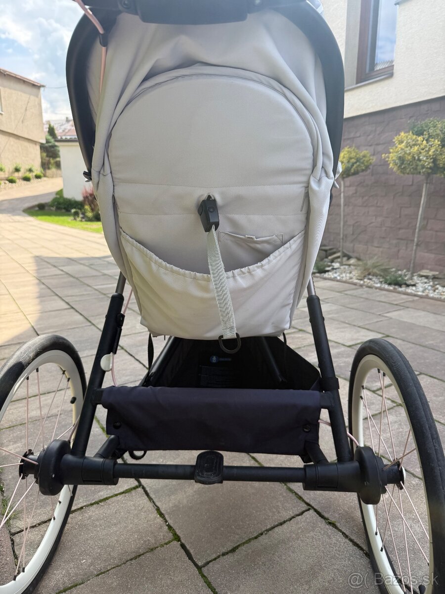 Kočiar Cybex Avi Spin - 7
