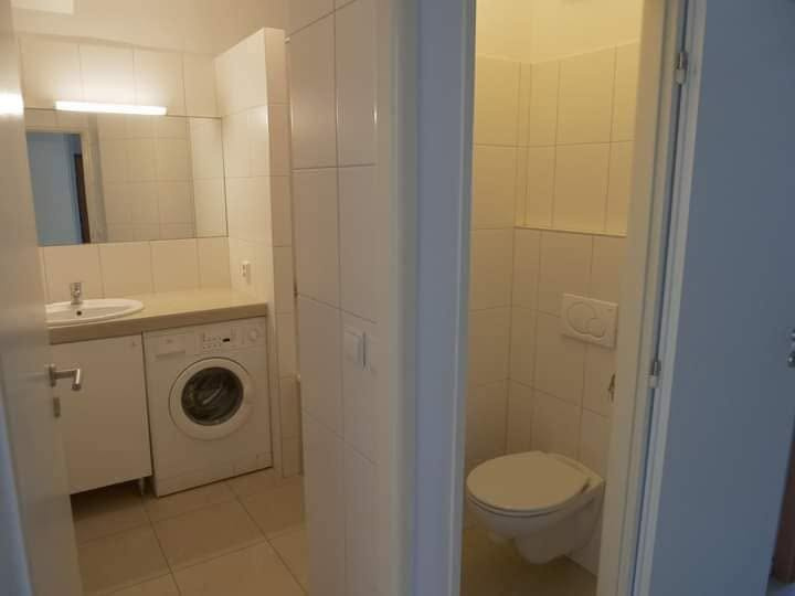 2 izbový byt na prenájom v centre Bratislavy / For Rent - Więcej