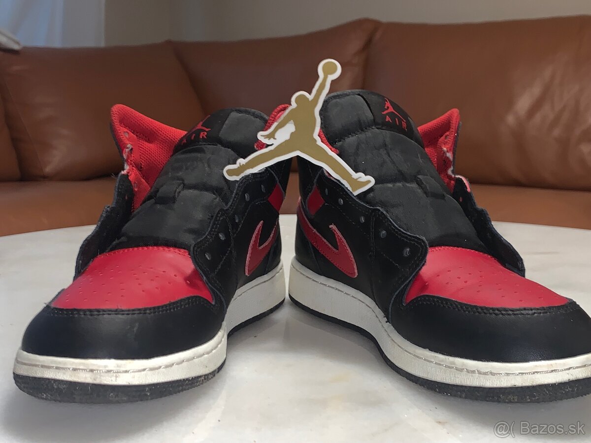 NIKE AIR JORDAN 1 - 7