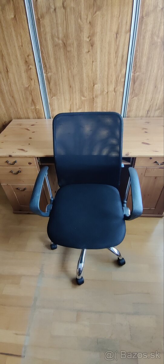 Písací stôl IKEA Leskvik s kancelárskou stoličkou - 7