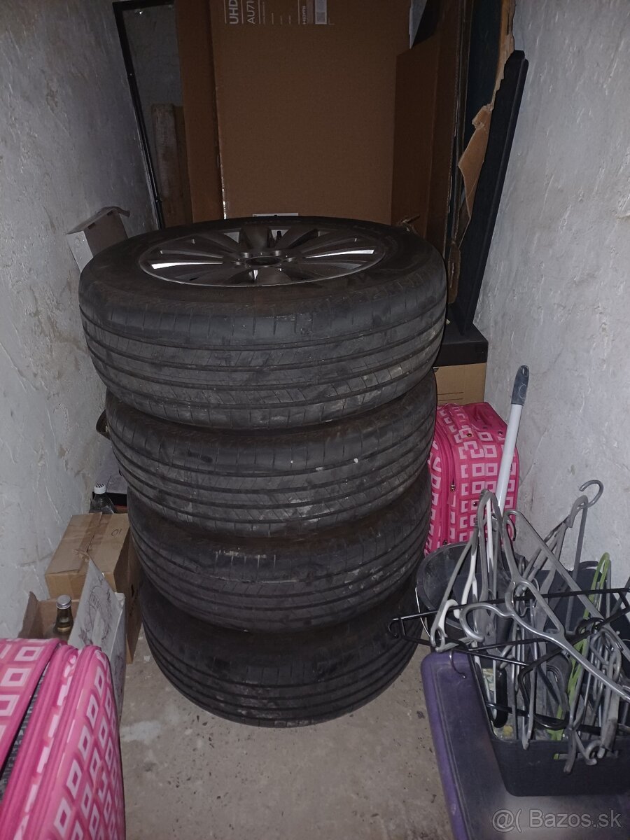 Bridgestone - 235/60R18 - 7