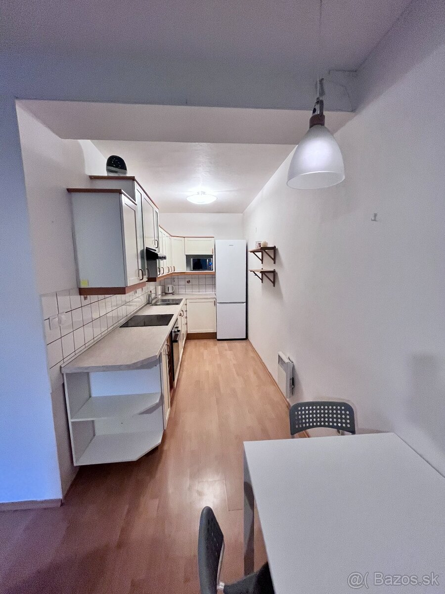 2 izbový byt Liptovský Mikuláš - Blízko centra (Nábrežie) - 7