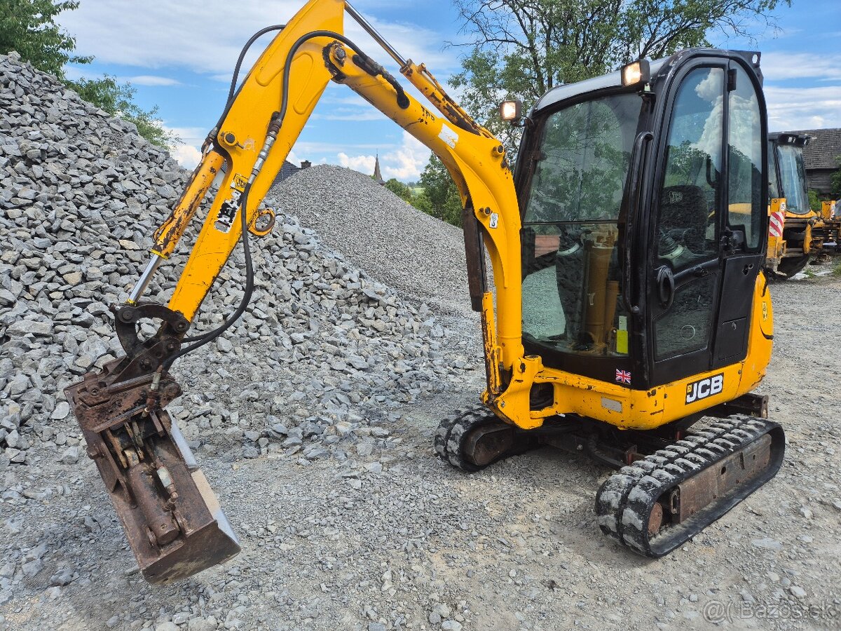 Jcb 8018 - 7