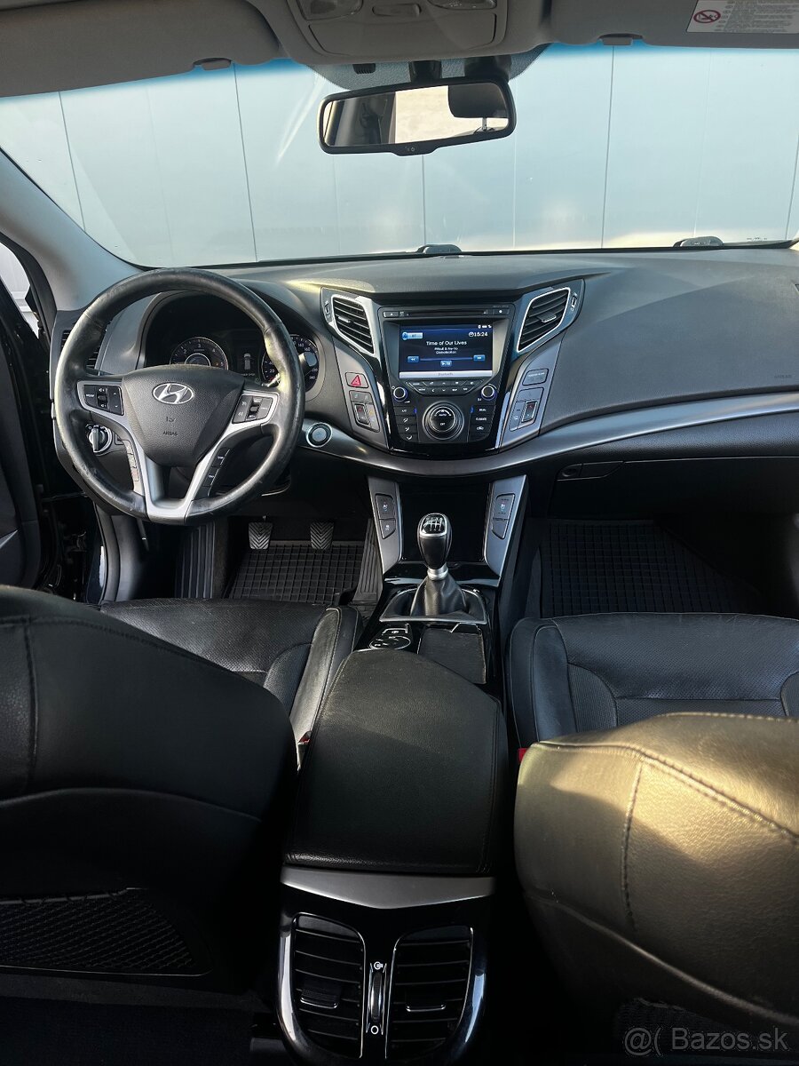 Predám Hyundai i40CRDI 1.7 - 7