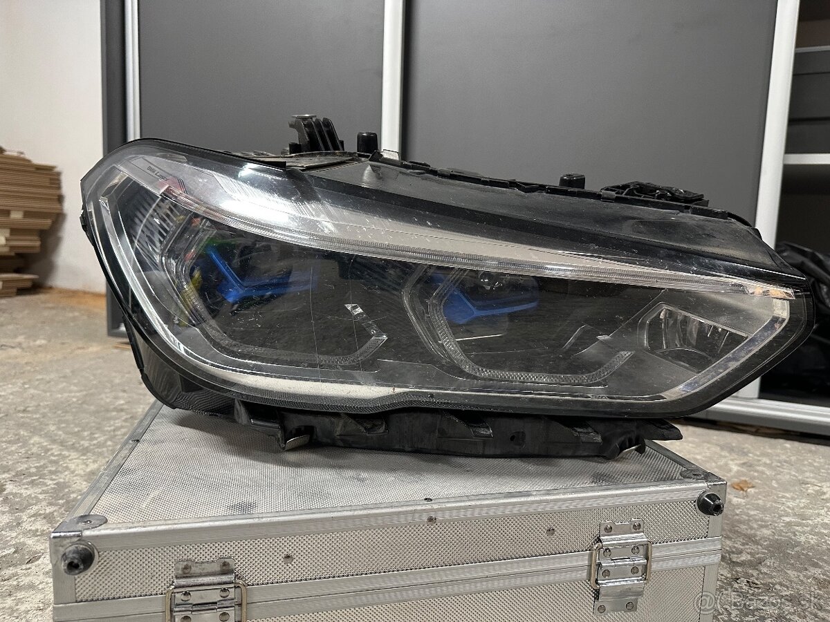 Práve svetlo BMW laser x5 - 7