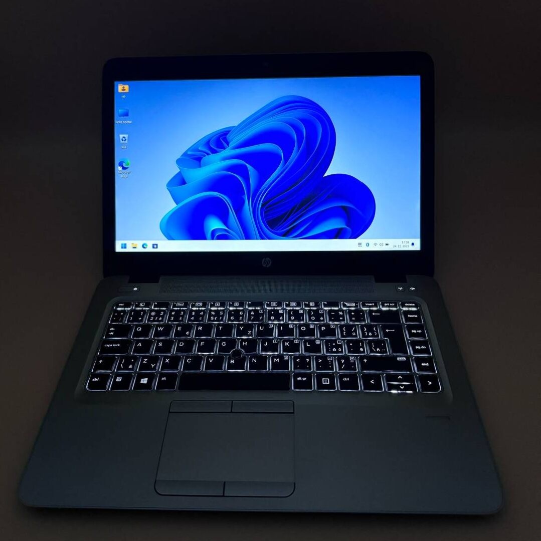 Notebook 14" HP.AMD PRO A10-8730B 4x2,40GHz.8gb ram.256gSSD - 7