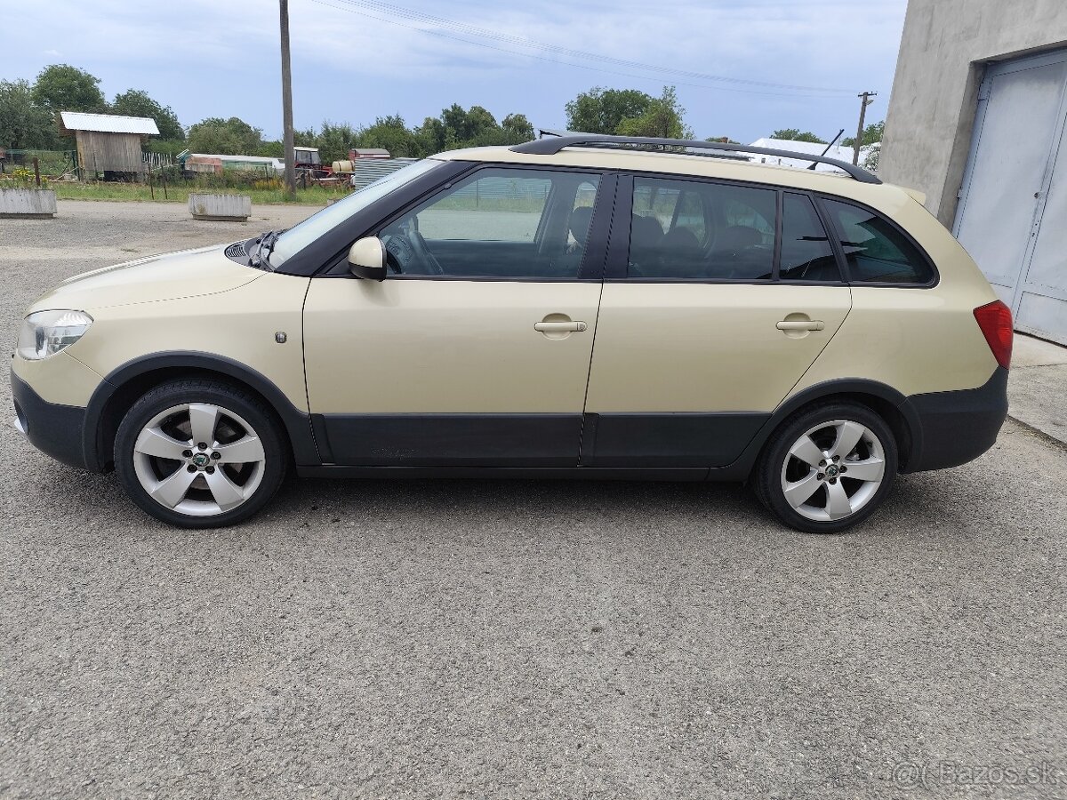 Škoda Fabia Scout Combi 1.2 TSI ročník 2012 - 7
