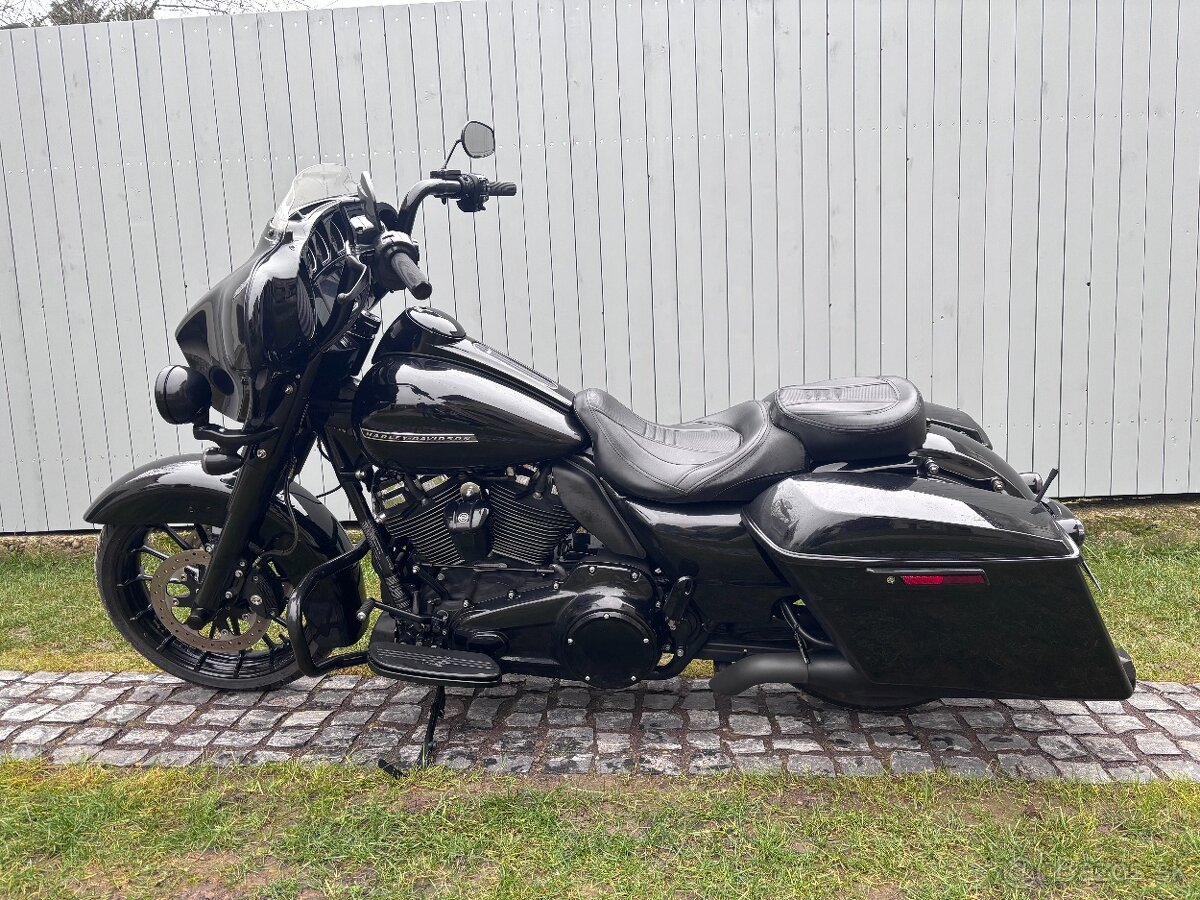 Harley Davidson FLHXS - 7