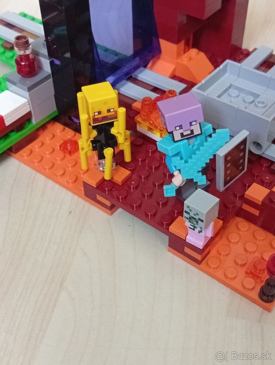 Lego Minecraft 21143 Podzemná brána - 7