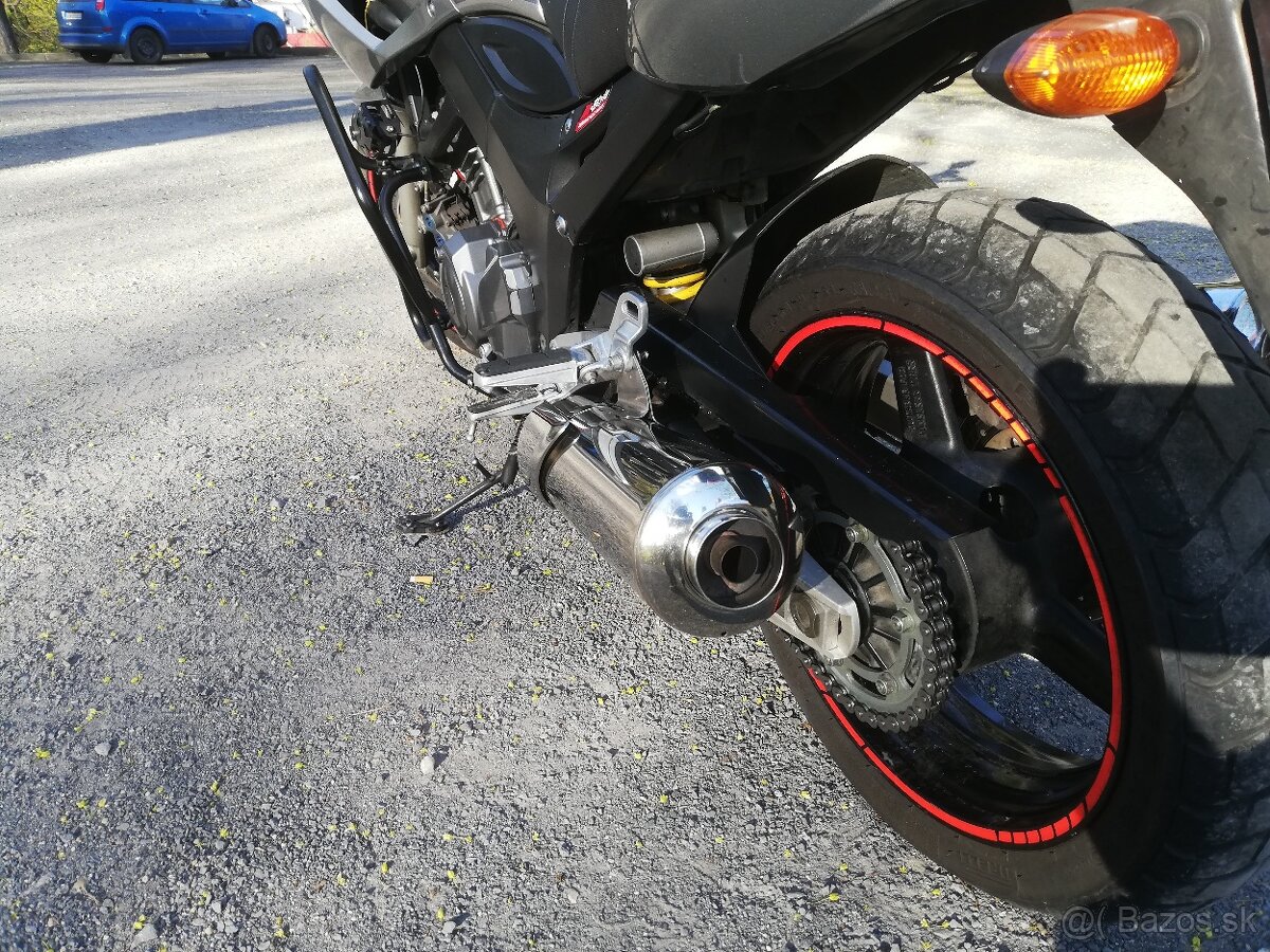 Yamaha tdm 900,r-v2005 - 7