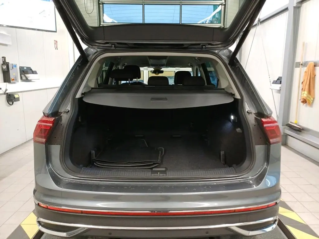 VW Tiguan Allspace Elegance 4Motion - 7