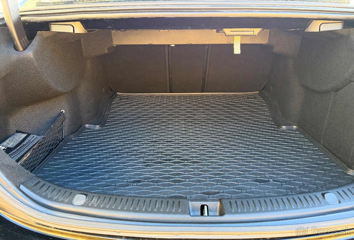 Mercedes Benz sedan E220d 4matic w213 - 7