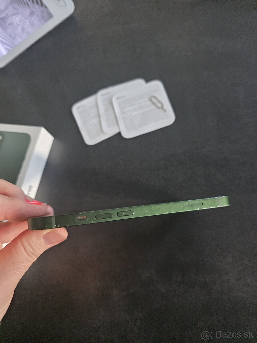 Apple iPhone 13 (128 GB )– zelený - 7