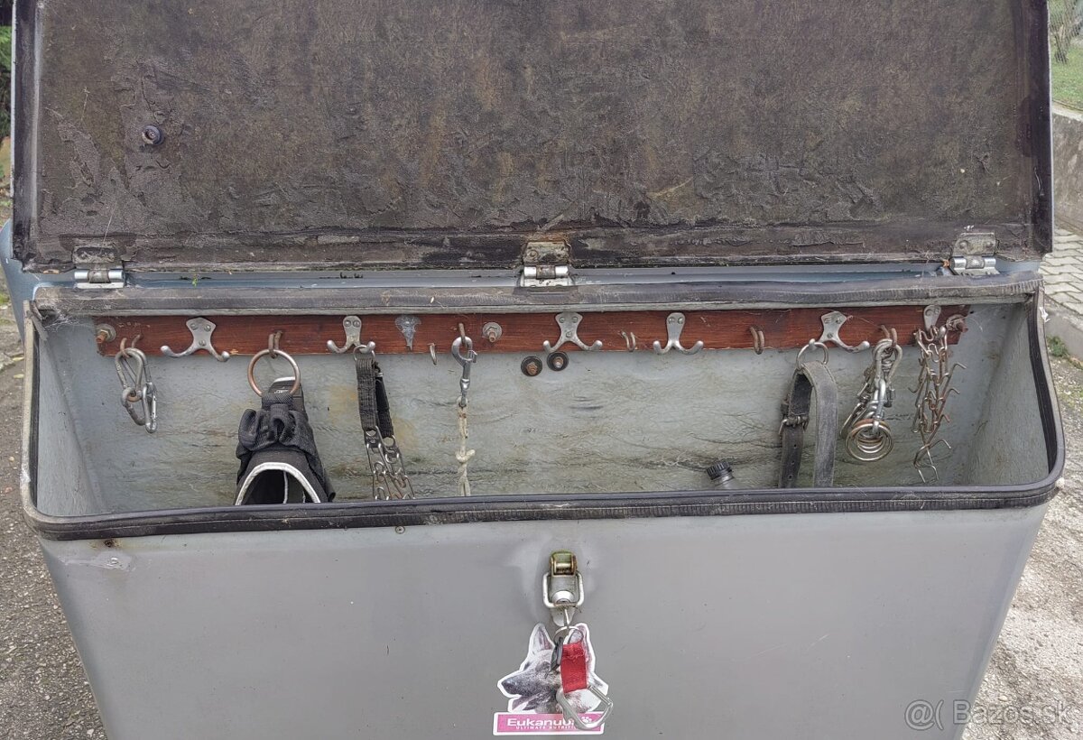 Prívesný vozík na prepravu psov – dvojbox - 7