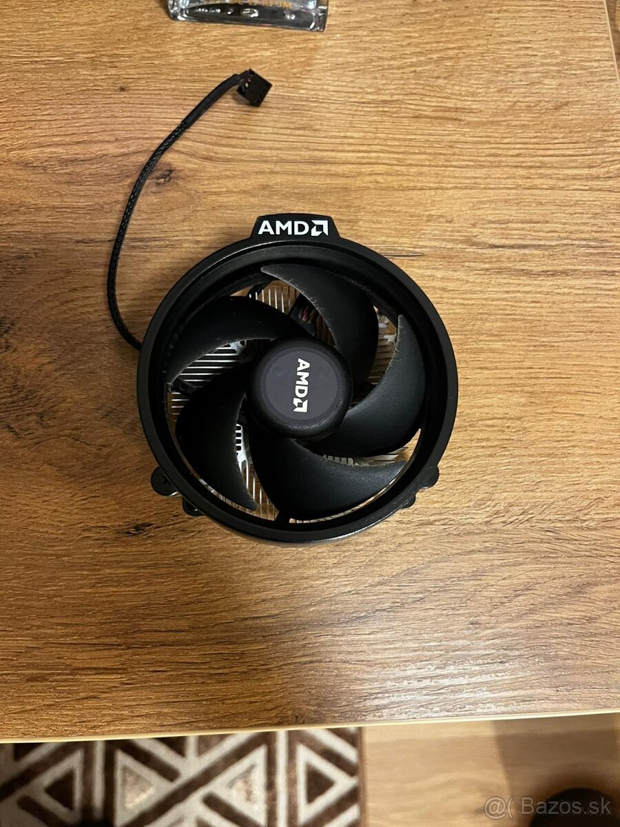 Predám procesor AMD RYZEN 5 3600 - 7