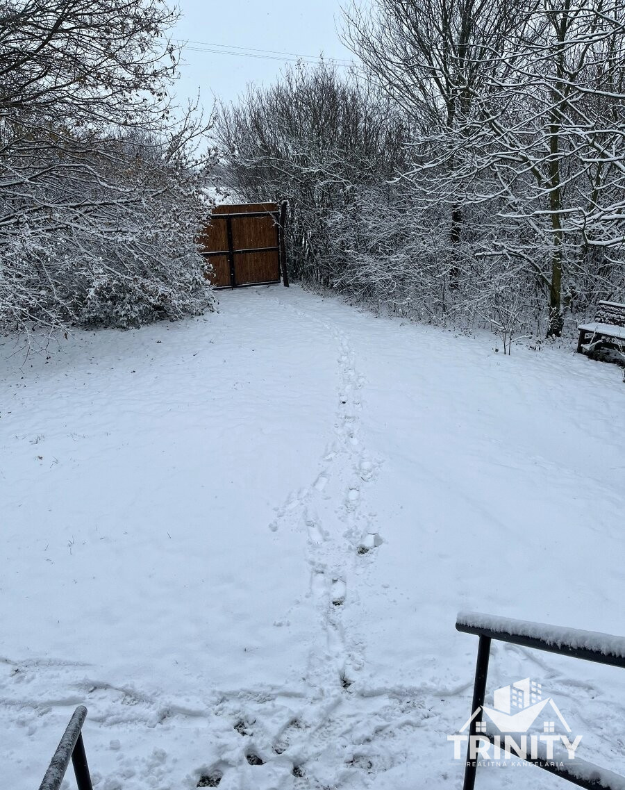 Na predaj pozemky s chatkou medzi mestom Šurany a Palárikovo - 7