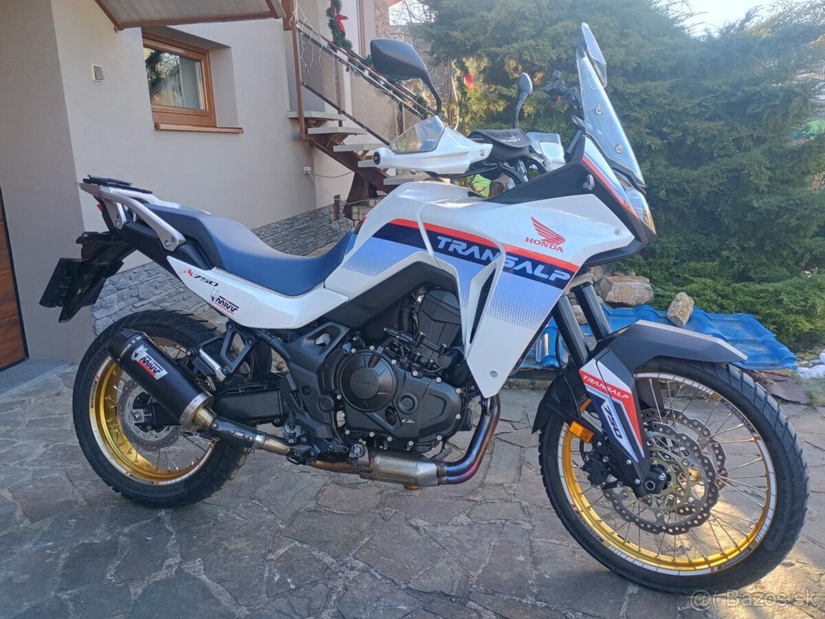 Honda Transalp 750 - 7