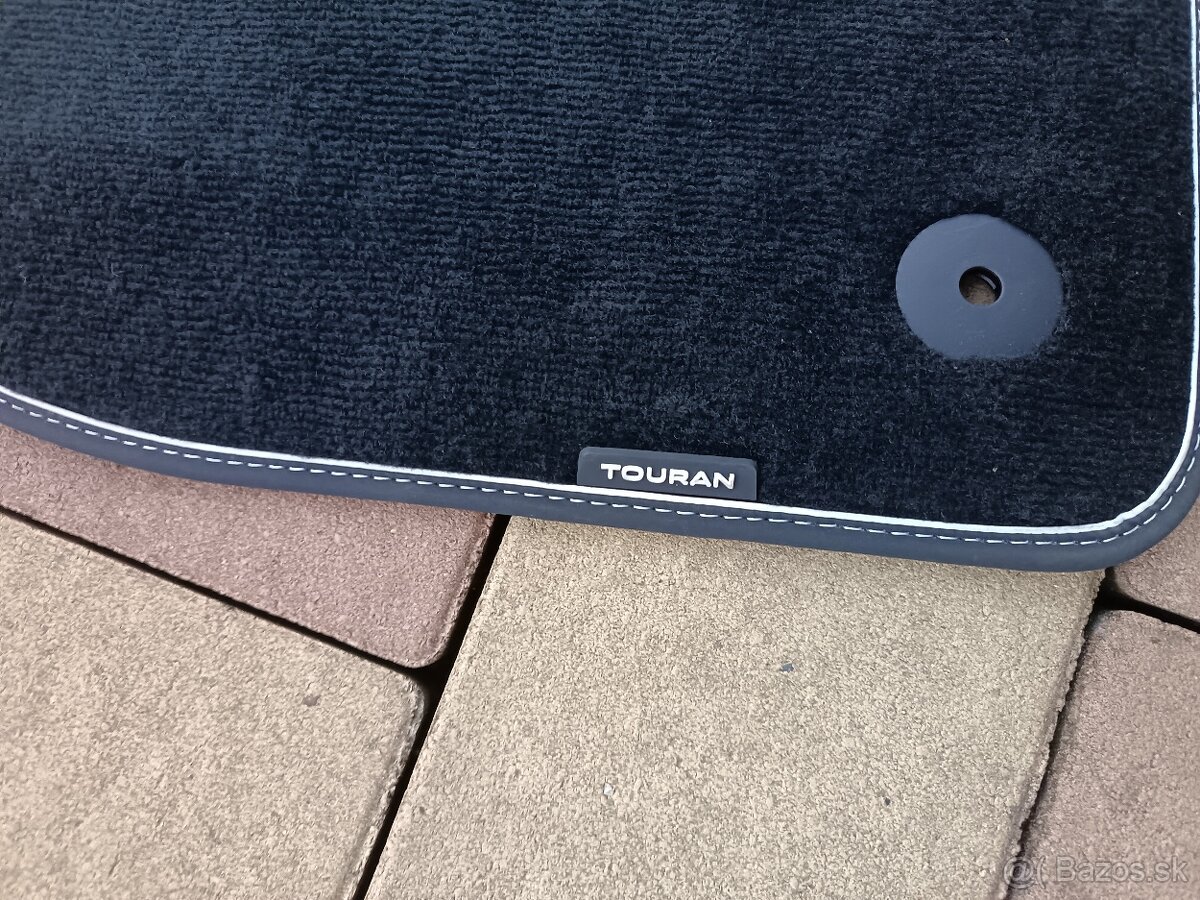 Predám velurove koberce na VW TOURAN..... - 7
