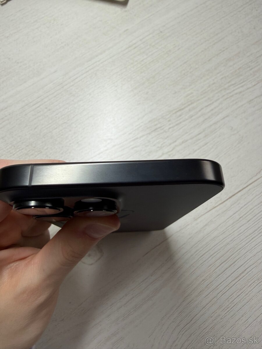 iPhone 16 Pro Max, Black Titanium, 512GB - 7