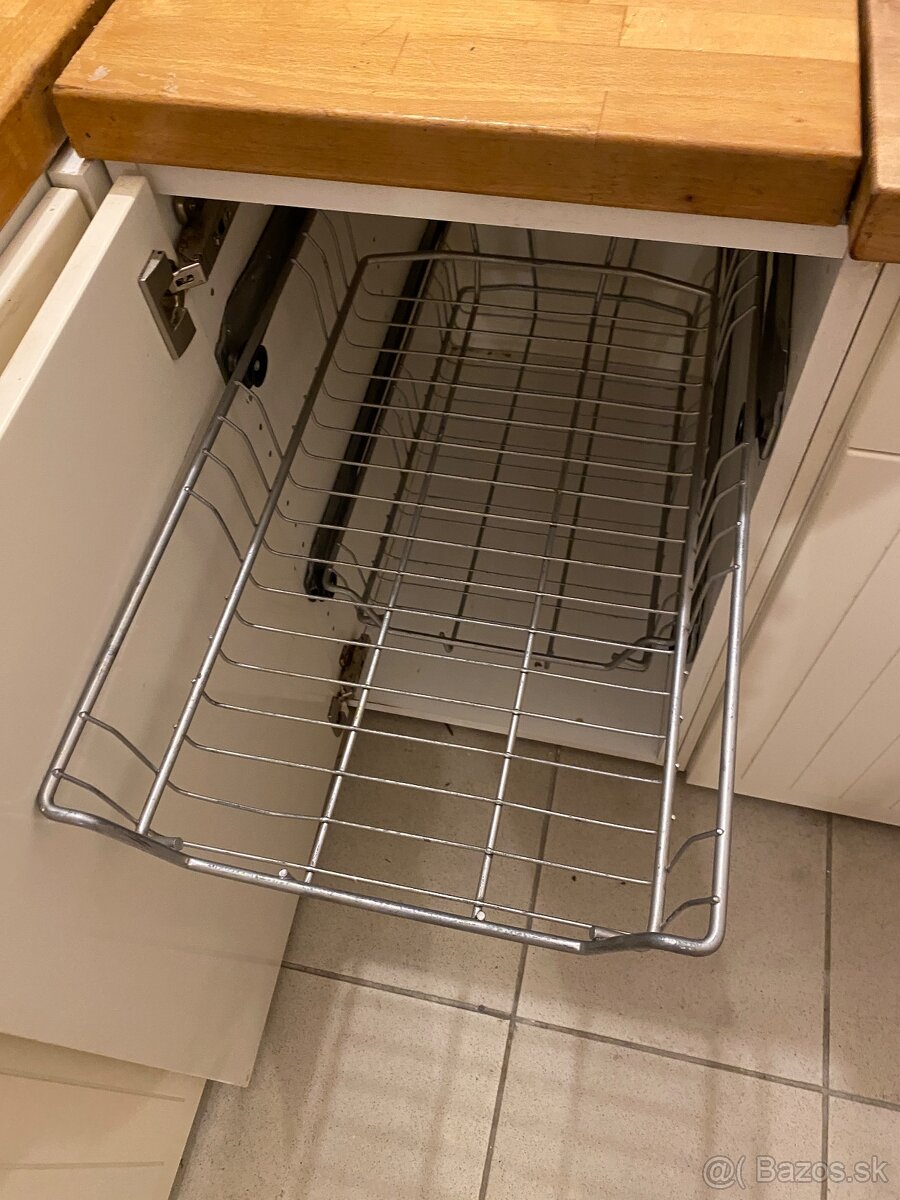 Kuchynská linka Ikea biela rustikálna - 7