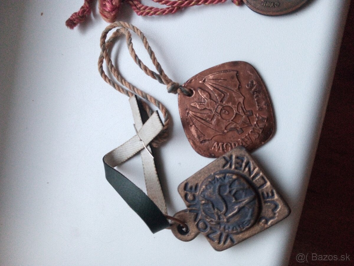 Turistické prívesky.Stitky. - 7