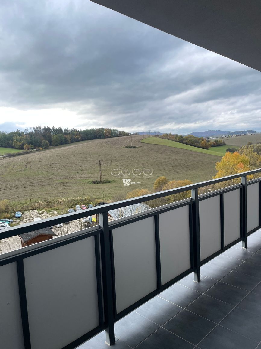 Na prenájom 2-izbový byt s veľkou terasou a parkovacím miest - 7