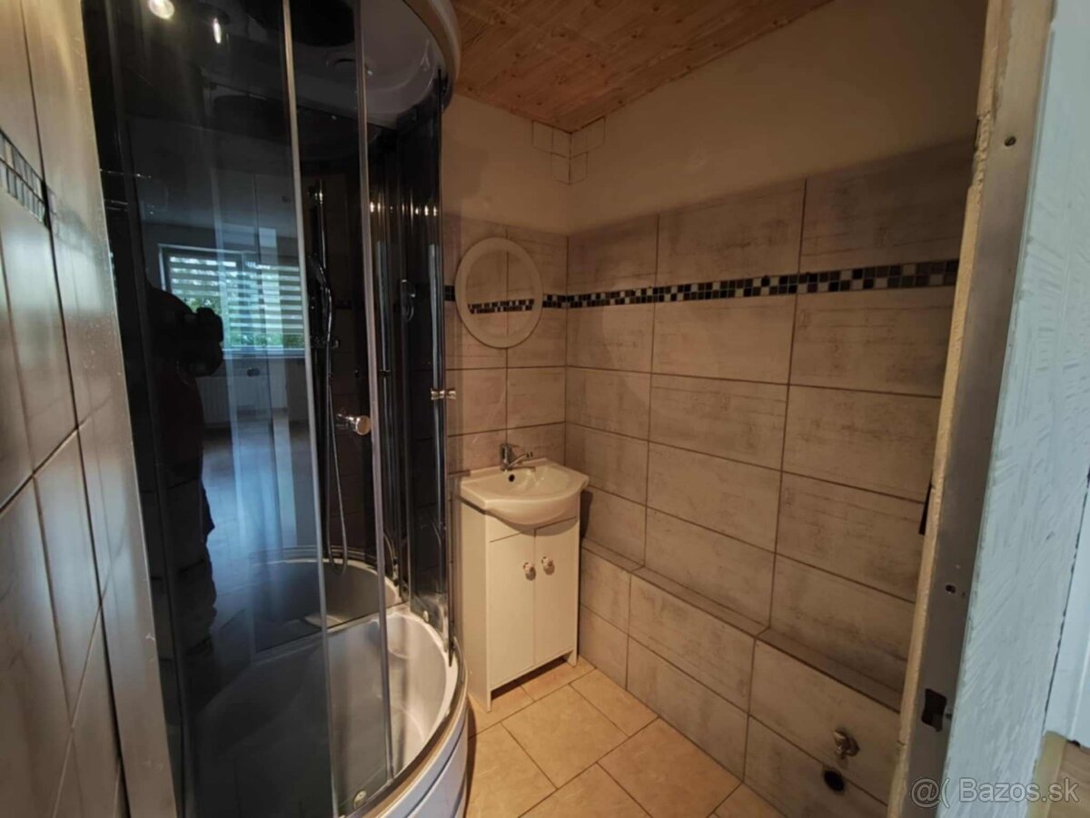 Prenajmem 3izbovy byt - 7