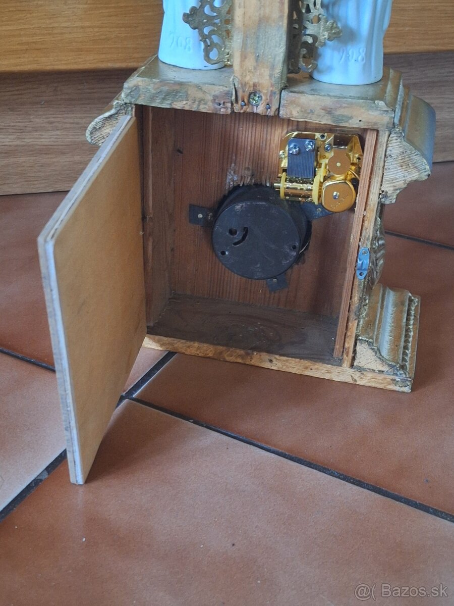 Starý domáci oltár - 7