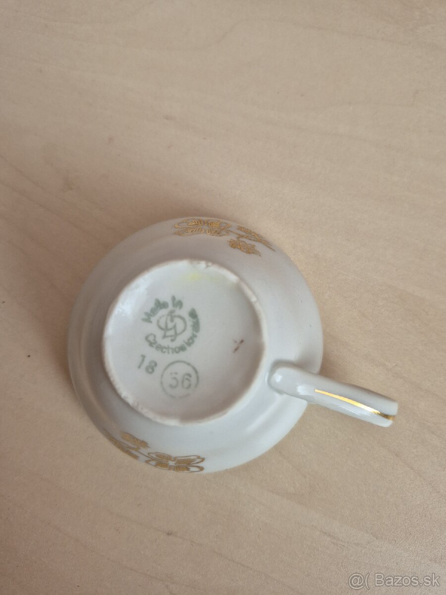 Porcelánový tanierik a šálka - 7