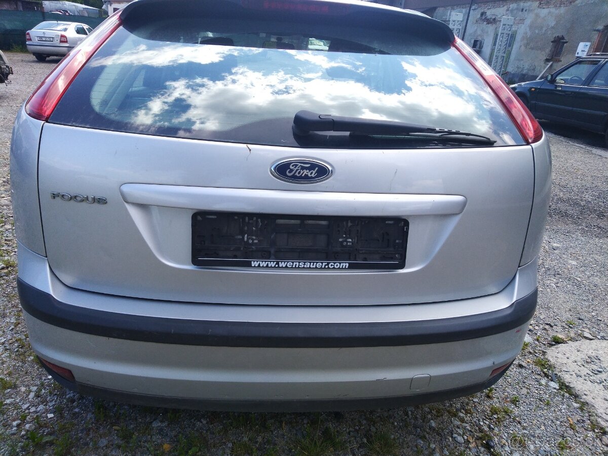 Ford Focus II 1,6 16V 74kW, r. v. 2006 - náhradní díly - 7