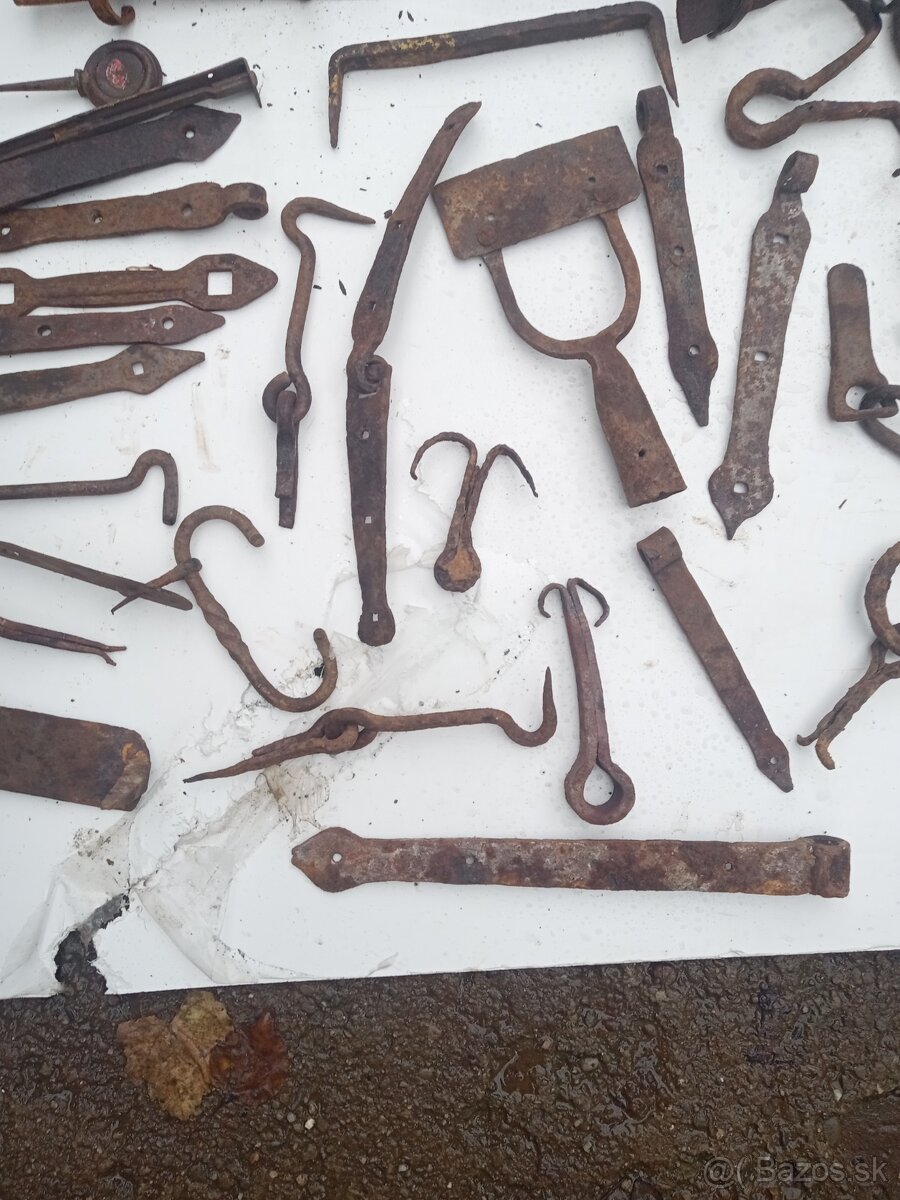 Staré kované výrobky veci - 7