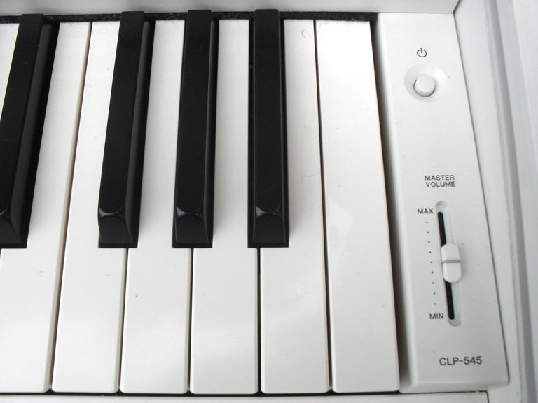 Digitální piano Yamaha Clavinova CLP 545 - 7