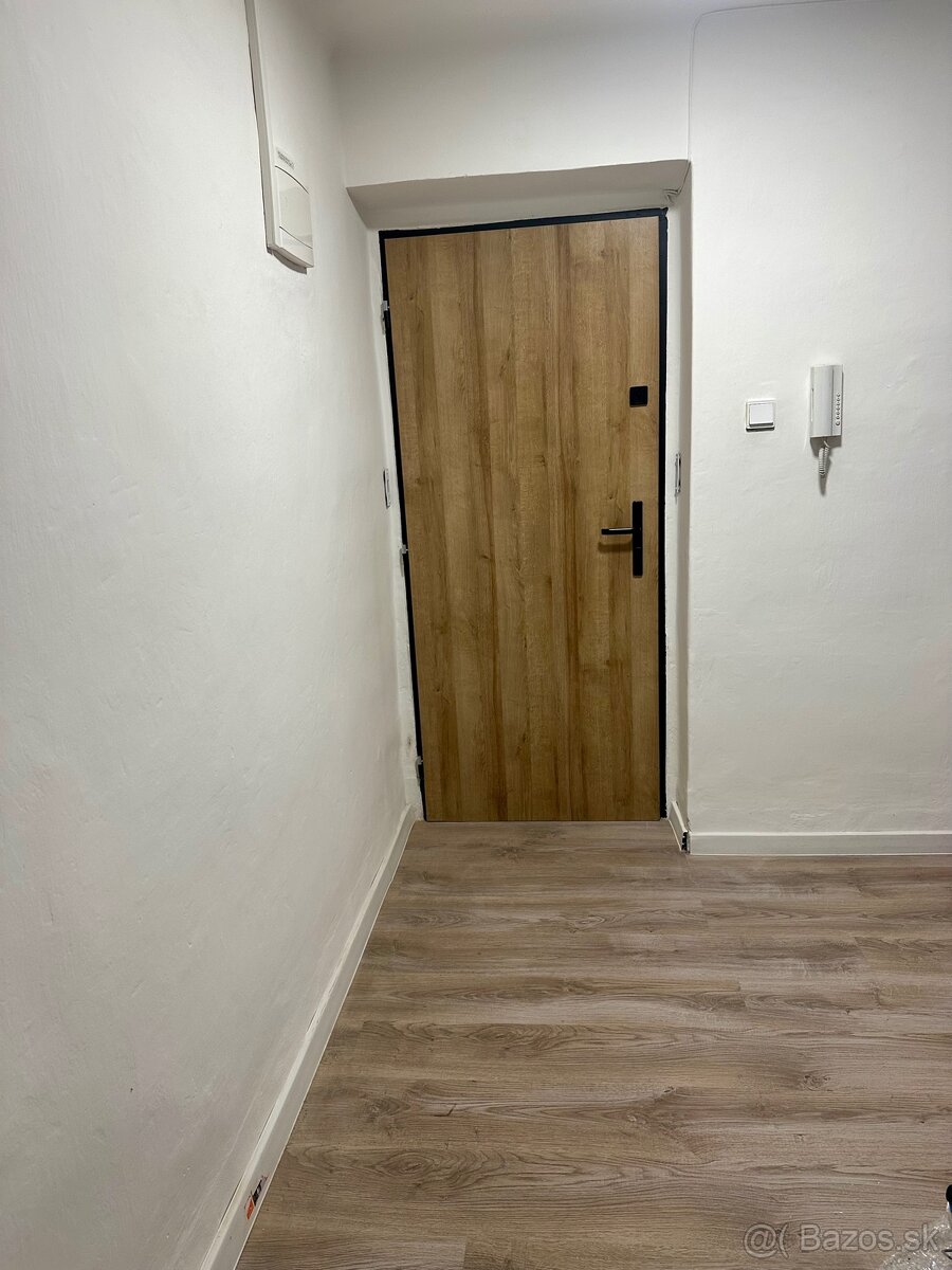 Prenájom 2izbový byt v Žiari nad Hronom - 7