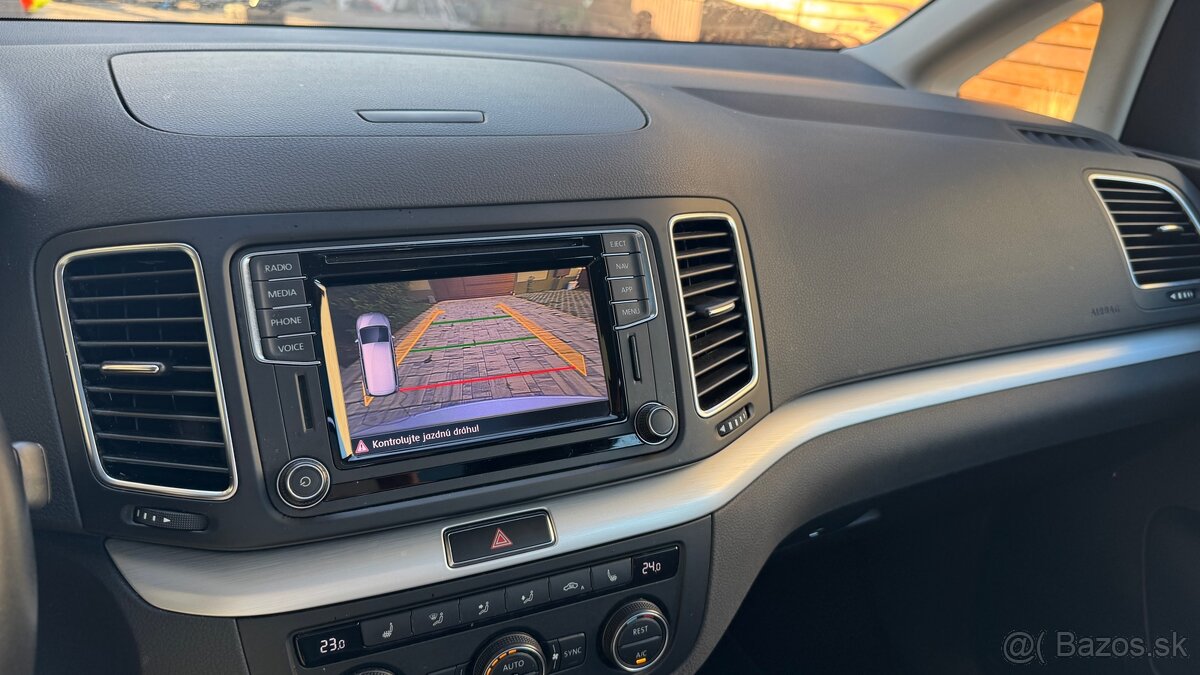 Volkswagen Sharan 7 miest - 7