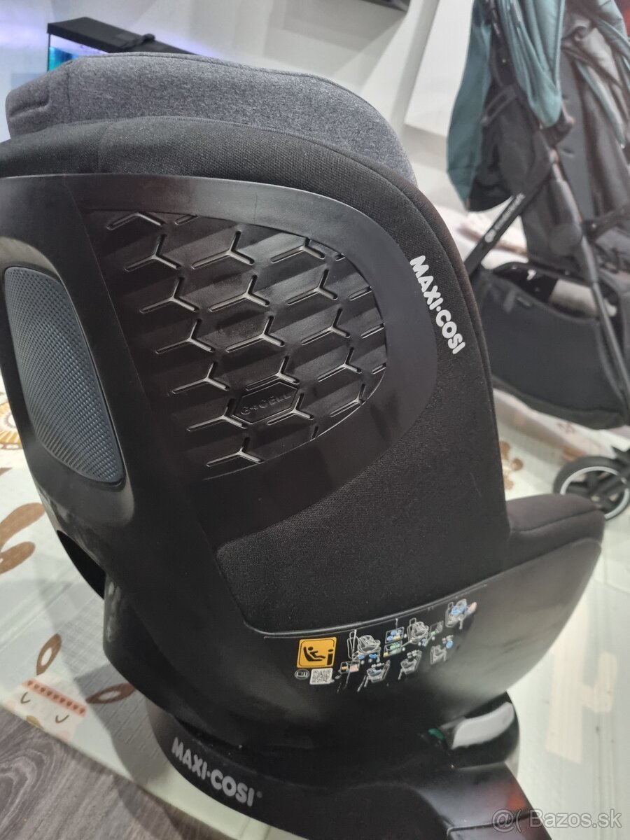 Autosedacka Maxi Cosi otočná 0-4 roky - 7