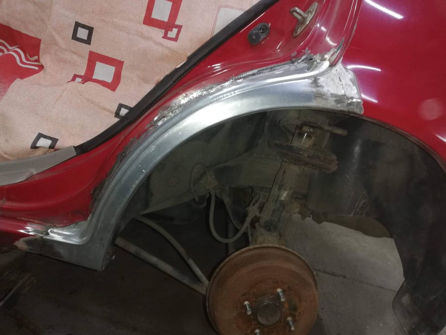 Toyota Corolla E11 - 7