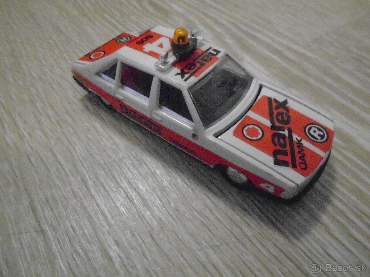 Stará hračka Tatra 623 - 7