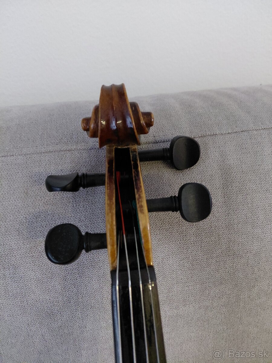 4/4 husle - 7