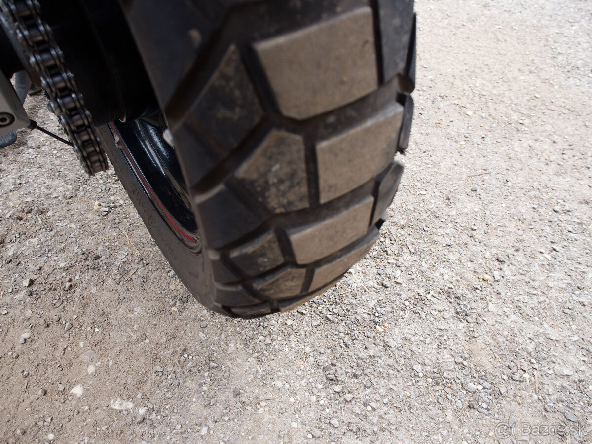 Suzuki DL650 V-Strom ročník 2014 - 7